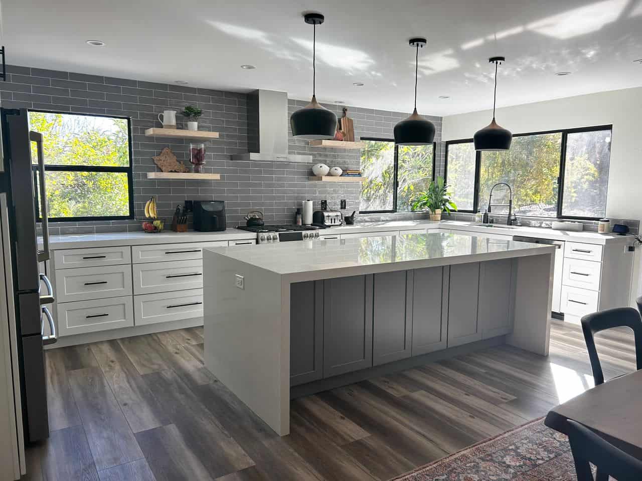 kitchen in gray and white tones
