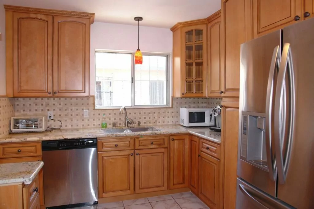 5 Most Popular Kitchen Cabinet Colors | Groysman Construction Remodeling | 6