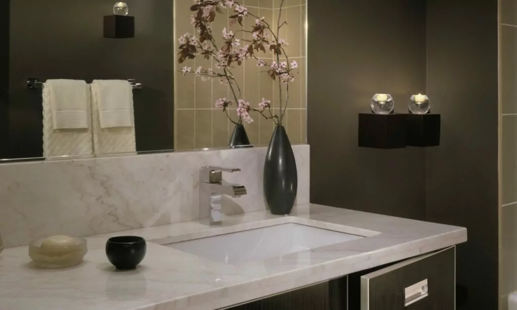 Home Remodeling, Kitchen Remodeling Does a bathroom vanity need a backsplash? 4