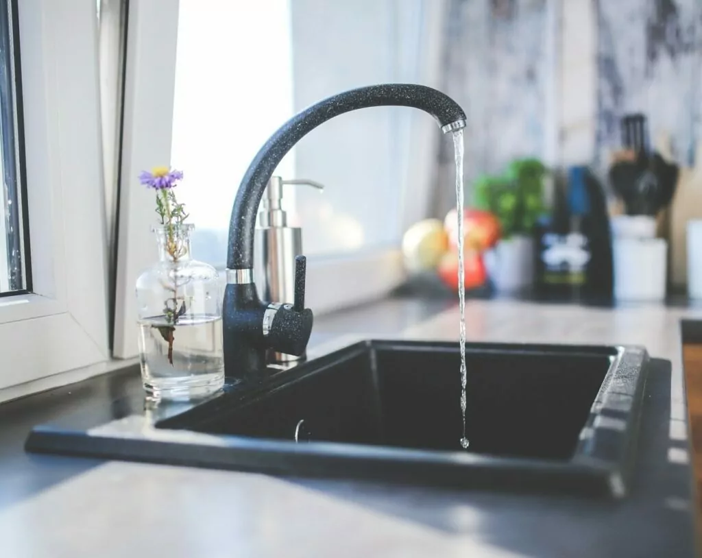 Basic Kitchen Sink Types | Groysman Construction Remodeling | 2