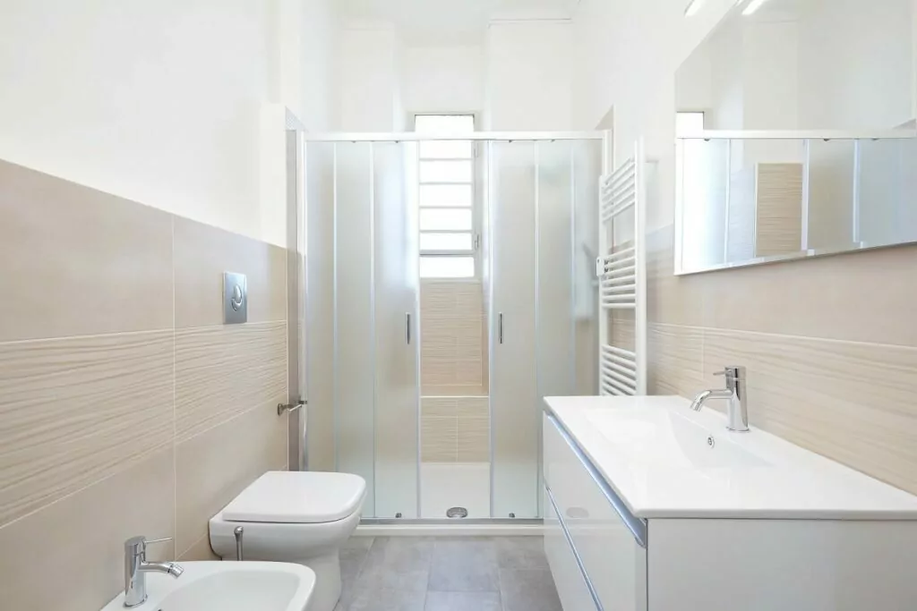 7 tips for remodeling a small bathroom | Groysman Construction Remodeling | 2