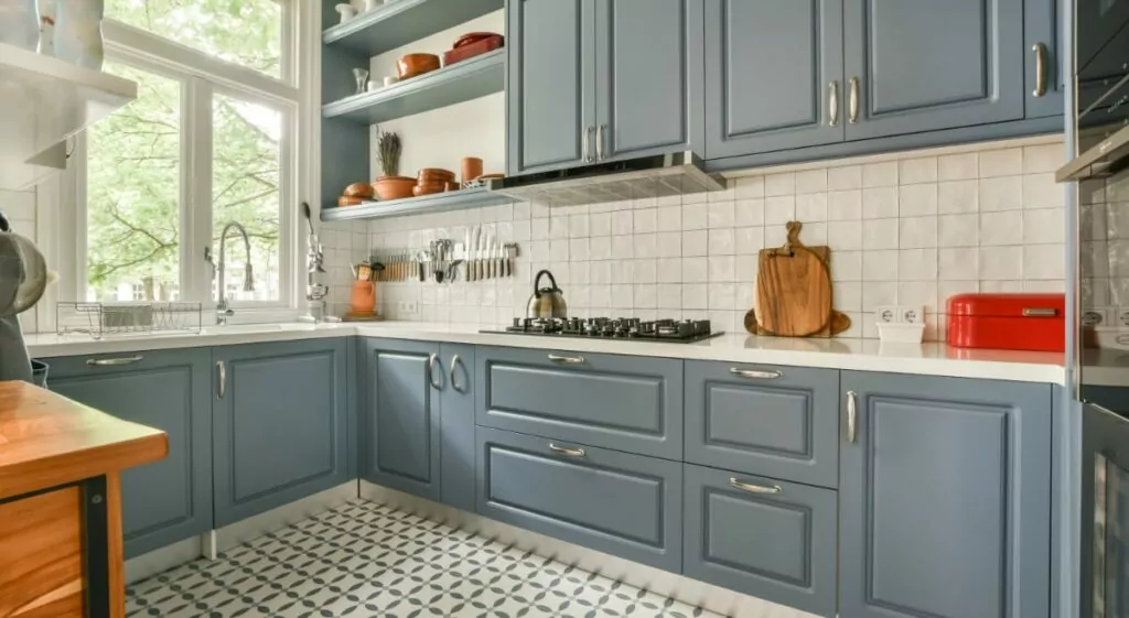 bright-and-modern-kitchen-design