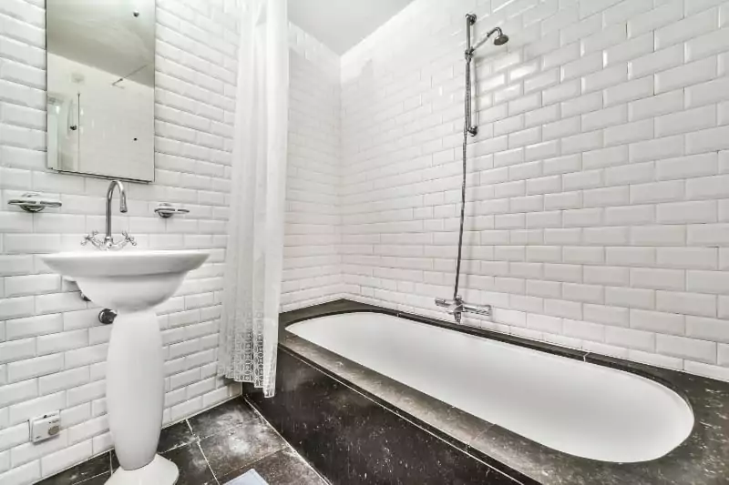 Choosing a Bathtub: Freestanding Bath vs. Built-In Tub | Groysman Construction Remodeling | 11