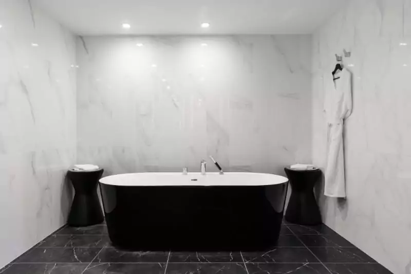 Choosing a Bathtub: Freestanding Bath vs. Built-In Tub | Groysman Construction Remodeling | 5
