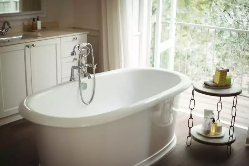 Choosing a Bathtub: Freestanding Bath vs. Built-In Tub | Groysman Construction Remodeling | 9