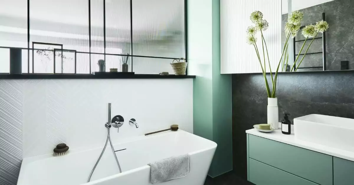 7 Tips from Pros for Remodeling a Small Bathroom | Groysman Construction Remodeling | 13