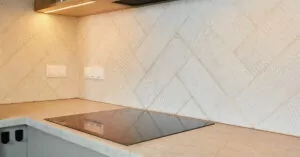 Full Backsplash VS Standard Backsplash. Which one to choose? | Groysman Construction Remodeling | 1