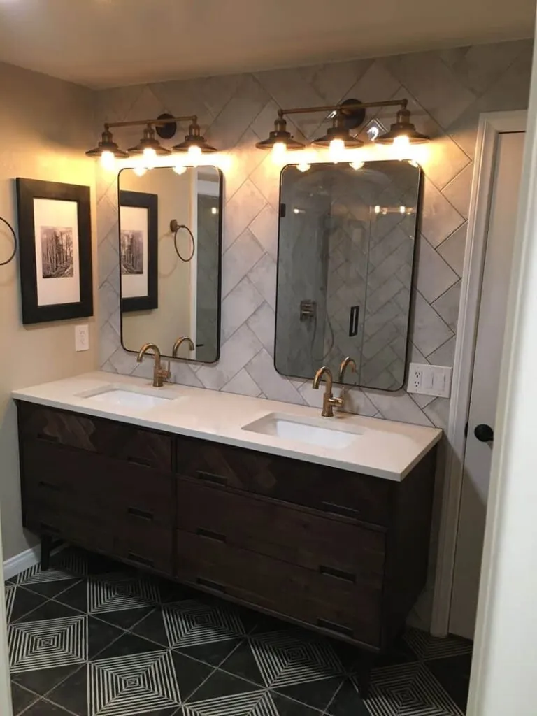 double sink with 2 mirrors