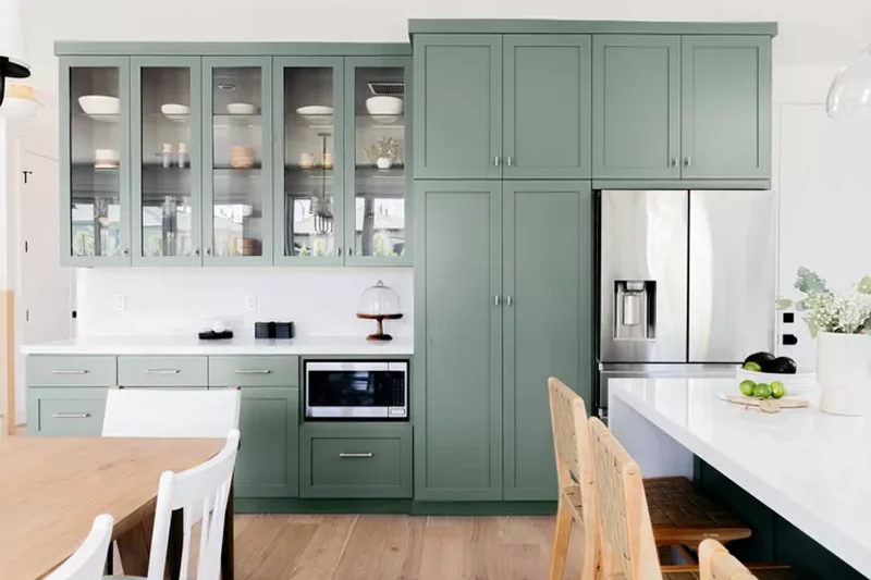 2025 Kitchen Color Trends — What’s In & What’s Out | Groysman Construction Remodeling | 8