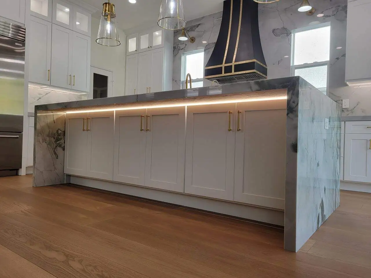 countertop with lighting underneath
