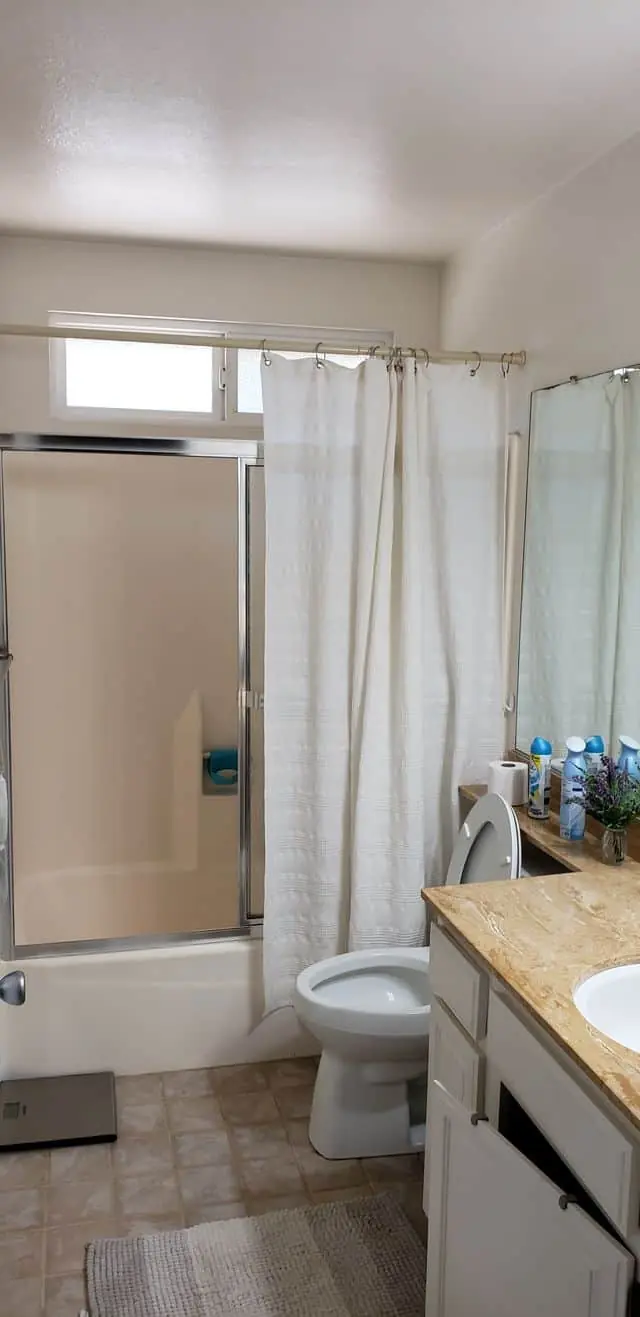beige bathroom